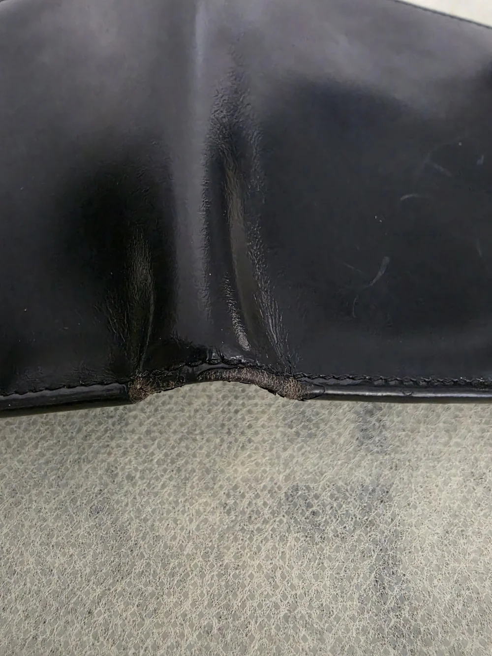 Men's Gucci Leather Bi-Fold Wallet